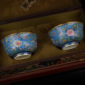  ◆御泓軒◆『清・乾隆年製款・古陶磁器・琺瑯彩瓷碗一対・漆器箱付』極細工・古賞物・中国古玩・中国古美術