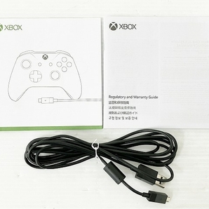 【動作保証】Microsoft XBOX WIRELESS 1708 CONTROLLER ワイヤレスコントローラー 箱付き 中古 美品 O8732956の画像3