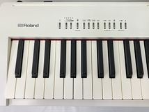 【引取限定】Roland FP-30 電子ピアノ ホワイト 鍵盤楽器 演奏 2016年製 ローランド 中古 良好 直 Z8598572_画像6