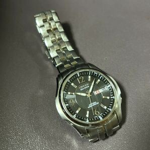 ◎美品 ◆シチズン／エコドライブ／アテッサ／文字盤黒／チタン／ATD53-2803／CITIZEN Eco-Drive ATTESA／電波時計／デイデイトの画像3