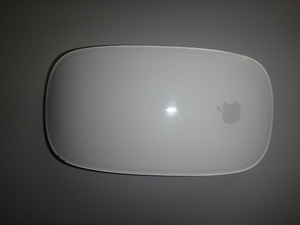 Apple Magic Mouse MB829J/A 外装美品のジャンク品