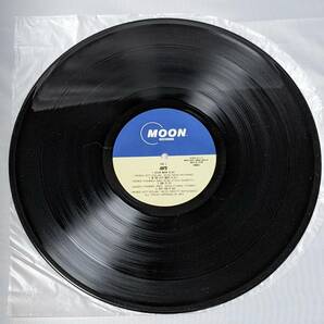 【中古美品】 LPレコード AB'S ファーストアルバム 『AB'S』 ※帯シールあり 品番：MOON-28007 発売元：ビクター音楽産業 MOON RECORDSの画像6