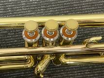 W310-K22-6080 YAMAHA ヤマハ YTR-235 トランペット ゴールドカラー 金管楽器 ハードケース付き_画像6