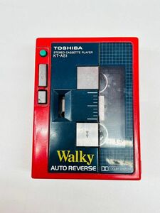 X525-O37-806 TOSHIBA 東芝 ポータブルカセットプレイヤー KT-AS1 Walky AUTO REVERSE 通電確認OK