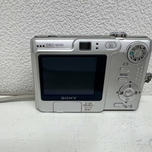 【BF-8117】【1円〜】SONY Cyber-shot DSC-W30 シルバー サイバーショット コンパクト デジタルカメラ 動作未確認 中古 現状保管品の画像3