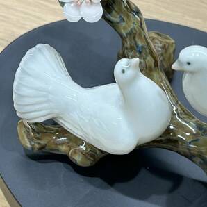 【JV7368】1円スタート LLADRO リヤドロ 桜の唄 8422 鳥 2羽 台座付き フィギュリン 桜 陶器人形 置物 インテリア 箱あり 保管品の画像6