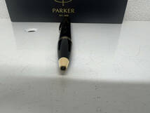 【BF-8439】【1円〜】PARKER EST.1888 ボールペンIM 動作確認済み パーカー 箱付き ブラック×ゴールド 現状保管品_画像3