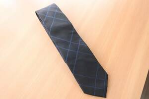  Calvin Klein * black ground . blue check slim necktie * silk . beautiful goods 