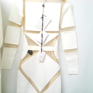 BALMAIN（バルマン）ウィメンズ ホワイト 白 ワンピース タイトワンピース フランス製 ドレス ミニスカート XSサイズ の画像4