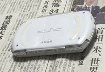 送料込　ソニー PSP go 本体　動作未確認_画像5