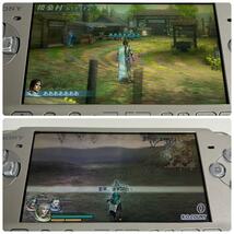 【美品】PSP3000　充電器付き　機動戦士ガンダム ガンダム VS. ガンダム プレミアムパック　プレイステーションポータブル_画像9