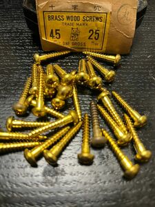 BRASS WOOD SCREWS 十字穴　丸頭木ネジ　30本