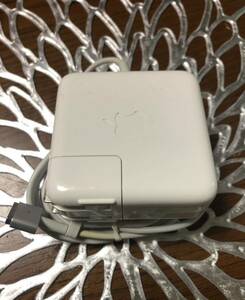 純正 Apple Macbookpro MacBook 11/13 inch power adapter アダプター magsafe2 45 Watt A1436 動作は確認済み