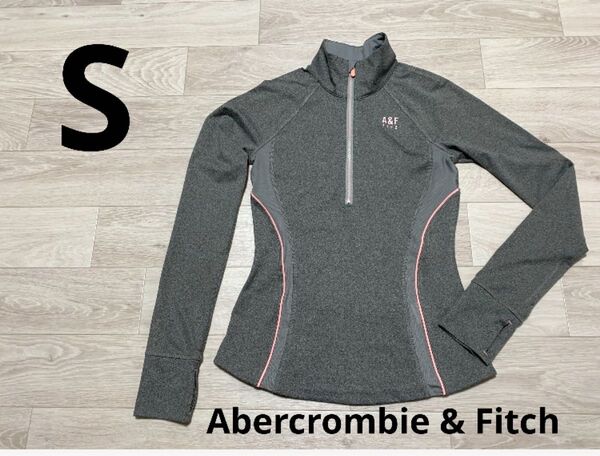 アバクロンビー&フィッチAbercrombie&Fitchフーディ Sサイズ