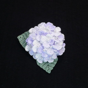 Handmade ◆ お花のコサージュ ◆ 紫陽花 ◆ 白～薄紫 ◆ 2way ◆ レース編みの画像3