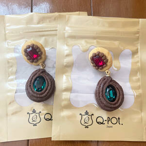 Q-pot double jewel cookie earrings strawberry × kiwi fruit 2 piece set 