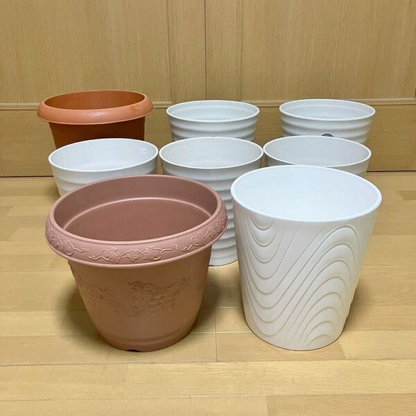 【大型】プラスチック鉢 植木鉢 プランター ☆8鉢セット ②