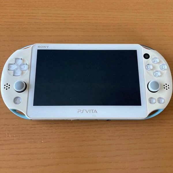 PS Vita 2000 ライトブルー