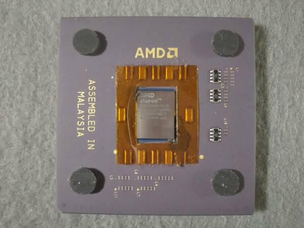 AMD Mobile Duron 1.0GHz DHM1000AVS1B Morgan(モーガン) Socket A (462) ④