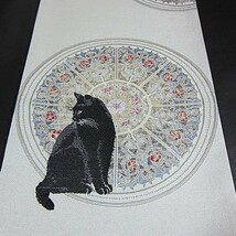 新柄　新品未仕立　西陣織高級袋帯　ステンドグラス　黒猫_画像2