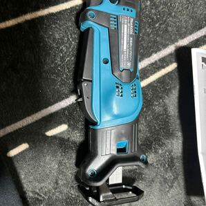 【送料無料】makita マキタ JR144DZ 充電式レシプロソー 2024年購入使用数回 美品 未使用替え刃４枚付きの画像5