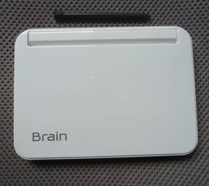 86)シャープカラ－電子辞書 BRAIN 　PW-G5300(W)新同のきれいなお得意品です。