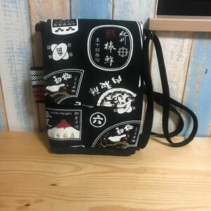 51 黒色　昭和　レトロ　　和柄　デニム　帆布　ハンドメイド　スマホポーチ