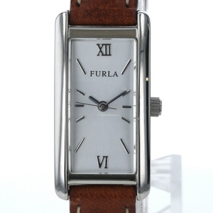 フルラ FURLA レクタンギュラー クオーツ シルバー 文字盤 3針式 レディース 腕時計 【xx】【中古】4000019800300159