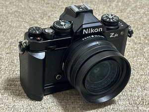 Косметические продукты! ! Nikon ZFC Black 16-50 мм набор для линз выстрел номер 2697 подлинная запасная батарея и подлинная сцепление много без бонусов! !
