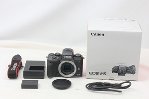 キヤノン Canon EOS M5 ボディ ブラック ミラーレス一眼カメラ 付属品満載 元箱◇M40664