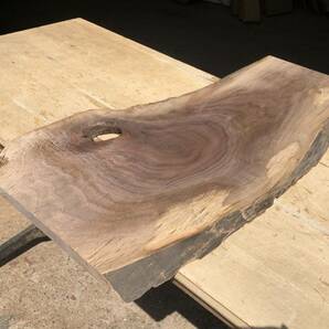 送料無料！【S711G】ウォルナット 857～865×～410×19㎜ 板材 乾燥材 木工 DIY 材木 天然木 無垢材《銘木すずめや》の画像1