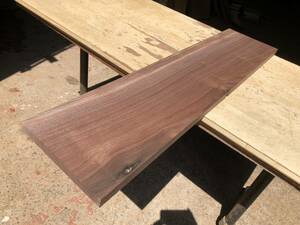 送料無料！【S713G】ウォルナット 900×210×22㎜ 板材 乾燥材 木工 DIY 材木 天然木 無垢材《銘木すずめや》
