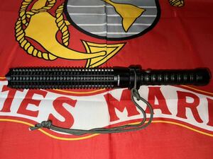 中古美品　US MILITARY特殊警棒　LED付き　護身用懐中電灯　STRIKELIGHT製