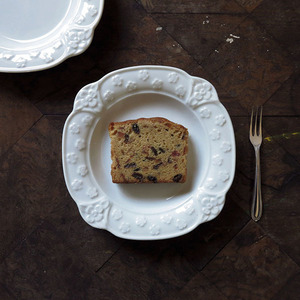 2枚セット 花柄リム ケーキプレート 白磁 デットストック 1970年代　検: リム皿 パン ケーキ 取り皿 陶器 アンティーク レトロ ビンテージ