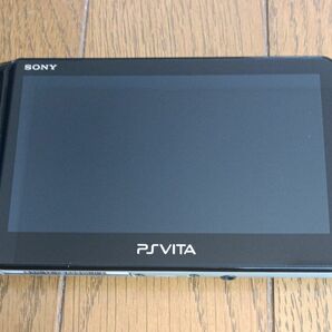 PSVita 2000 ゴッドイーター2 フェンリルエディション 限定カラー 中古品 不具合なし メモリーカード（8GB）付き