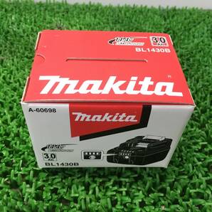 【未使用品】★makita(マキタ) 14.4v3.0Ahリチウムイオンバッテリー残量表示付き BL1430B (A-60698) / IT30MPV77ZVSの画像3