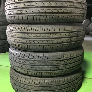 管理番号：C4-19-1●【送料無料！4本セット】165/65R14 YOKOHAMA BluEarth-ES32 2022年製 山あり/夏タイヤ/適格請求書発行可能の画像1