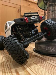 axial クローラー　ラジコン