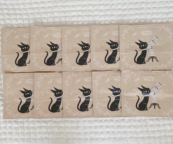 【新品未使用】ゴンチャロフ 紙袋10枚 アンジュジュ シリーズ ネコ