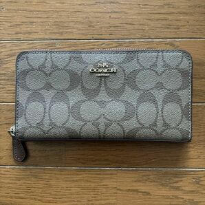 美品　COACH コーチ 長財布 シグネチャー ラウンドファスナー長財布