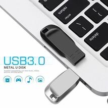 USBメモリ 2TB USB 3.0 大容量 メモリースティック 2000GB 防水 高速 フラッシュドライブ シルバー 2_画像1