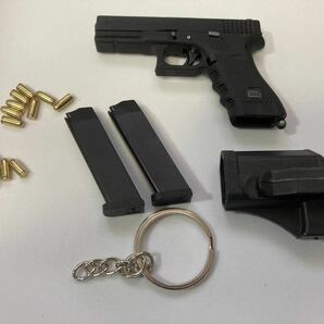 【金属製】Glock 17 G17 1/3スケール ミニチュア金属製モデルガン！収納ケース付き！排莢アクション！ホールドオープンも！分解可能！の画像1