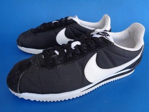 13679■17年製 NIKE WMNS CLASSIC CORTEZ NYLON ナイキ クラシック コルテッツ ナイロン 黒 白 25 749864-011