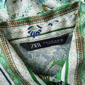 超美品☆ザラ ZARA☆洗える スカーフ柄ブラウスシャツ Mサイズ☆C-K 1633の画像9
