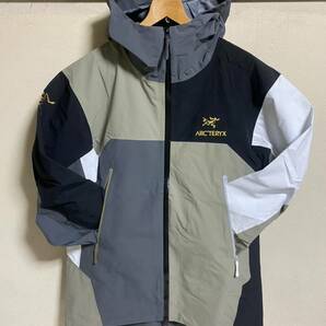 売切り！数回着用 BEAMS × ARC'TERYX ビームス × アークテリクス BETA JACKET ベータジャケット SIZE:L 着丈77cm 身幅60cm GORE-TEX の画像1