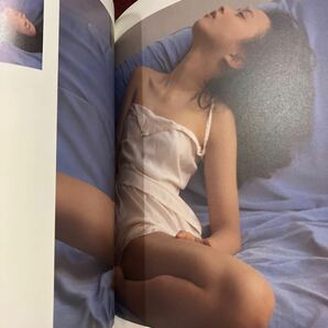 渡辺美奈代写真集 ブルーミング 巨乳美乳美尻ビキニセミヌードの画像6
