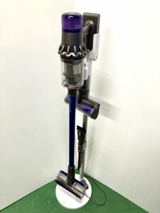 ◆dyson ダイソン◆掃除機 コードレスクリーナー V11 absolute SV14 アタッチメント多数／純正スタンド付き 中古動作良好