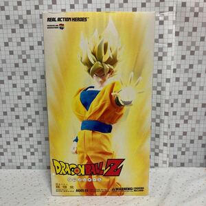 gooo メディコムトイ リアルアクションヒーローズ RAH 1/6スケール ドラゴンボールZ 超サイヤ人 孫悟空 