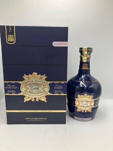 ST【同梱不可】 ロイヤルサルート 陶器 700ml 40% 1510g 箱付き 未開栓 古酒 Z049294