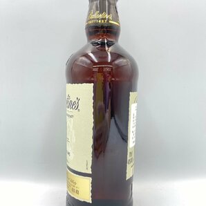 ST【同梱不可】Ballantines バランタイン 21年 ベリーオールド 箱有 700ml 40% 未開栓 古酒 Z051586の画像2